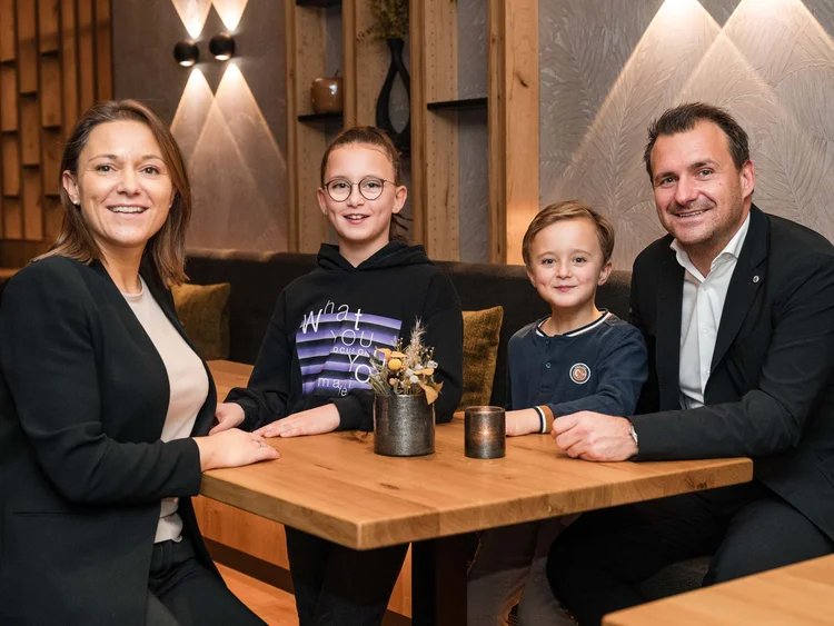 Der Luxus der Leichtigkeit: Ihr Hotel in Ischgl Der Luxus der Leichtigkeit: Ihr Hotel in Ischgl